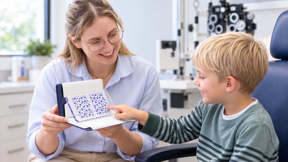 Frisby Stereotest: Clinical Evidence and Stereoacuity Norms